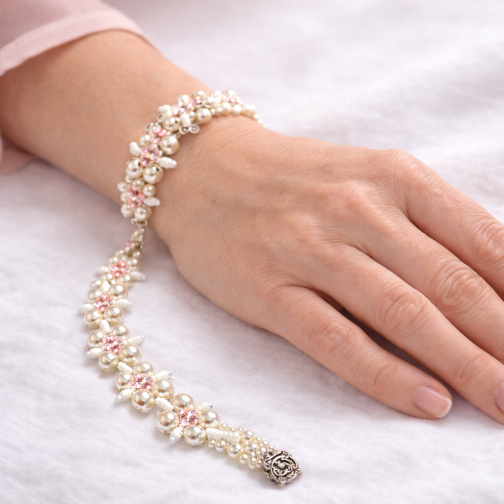 Handmade Pearl Bracelet – Elegant & Stylish 💎(#00262)